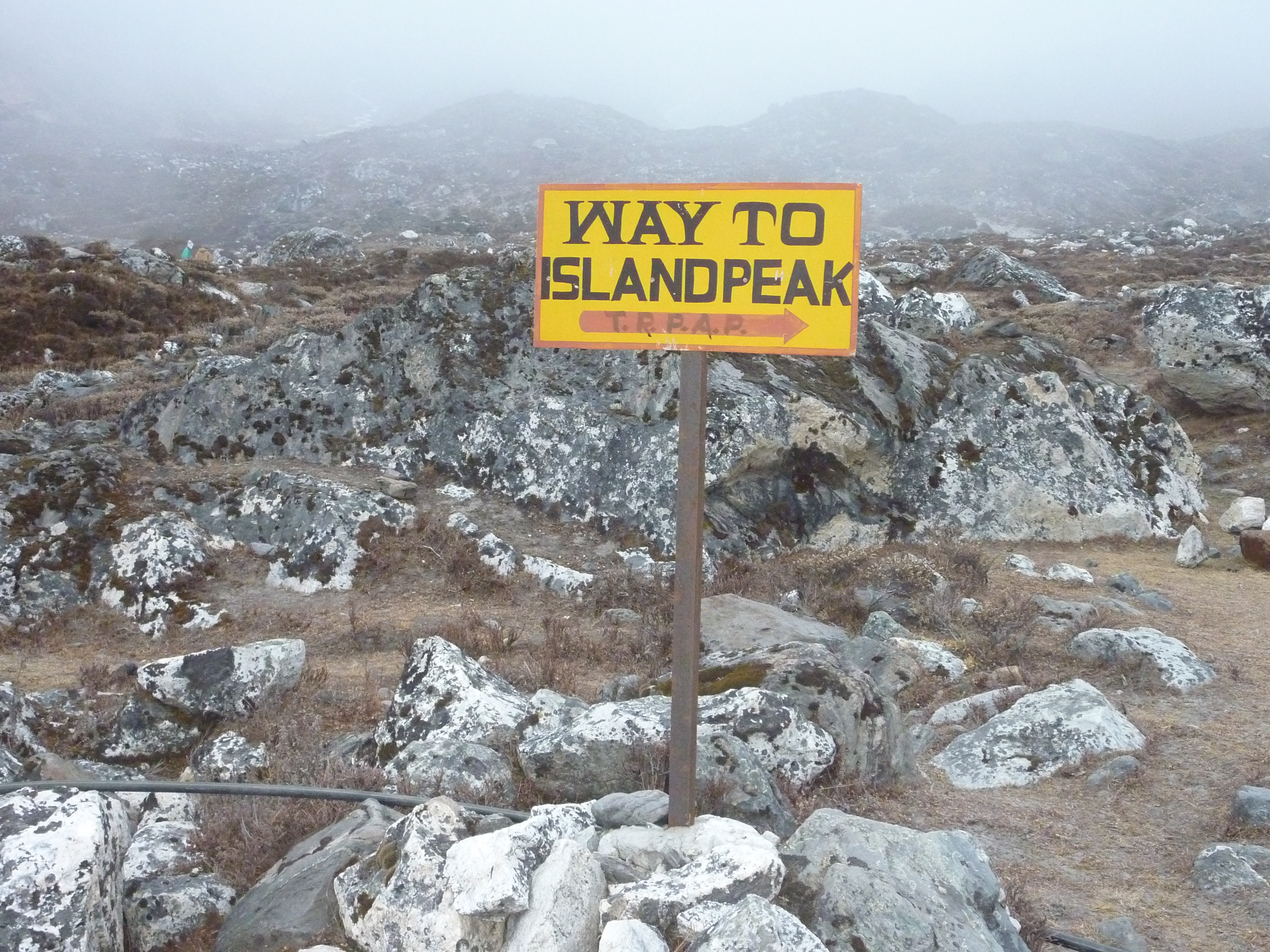 Way to Island Peak