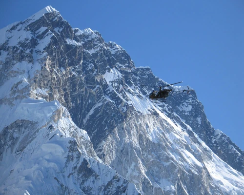 Everest Base Camp Short Trek Snow