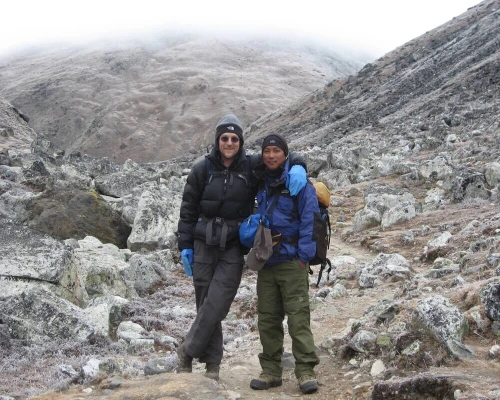 Everest Chola Pass Tourist