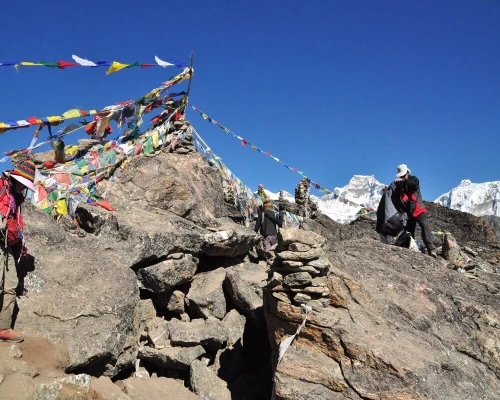 Gokyo Renjola Pass Trek Prayer Flag
