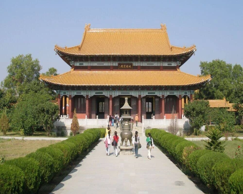 Lumbuni Chinese Temple